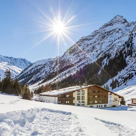 Hotel Sonnblick Sankt Leonhard im Pitztal Ngoại thất bức ảnh