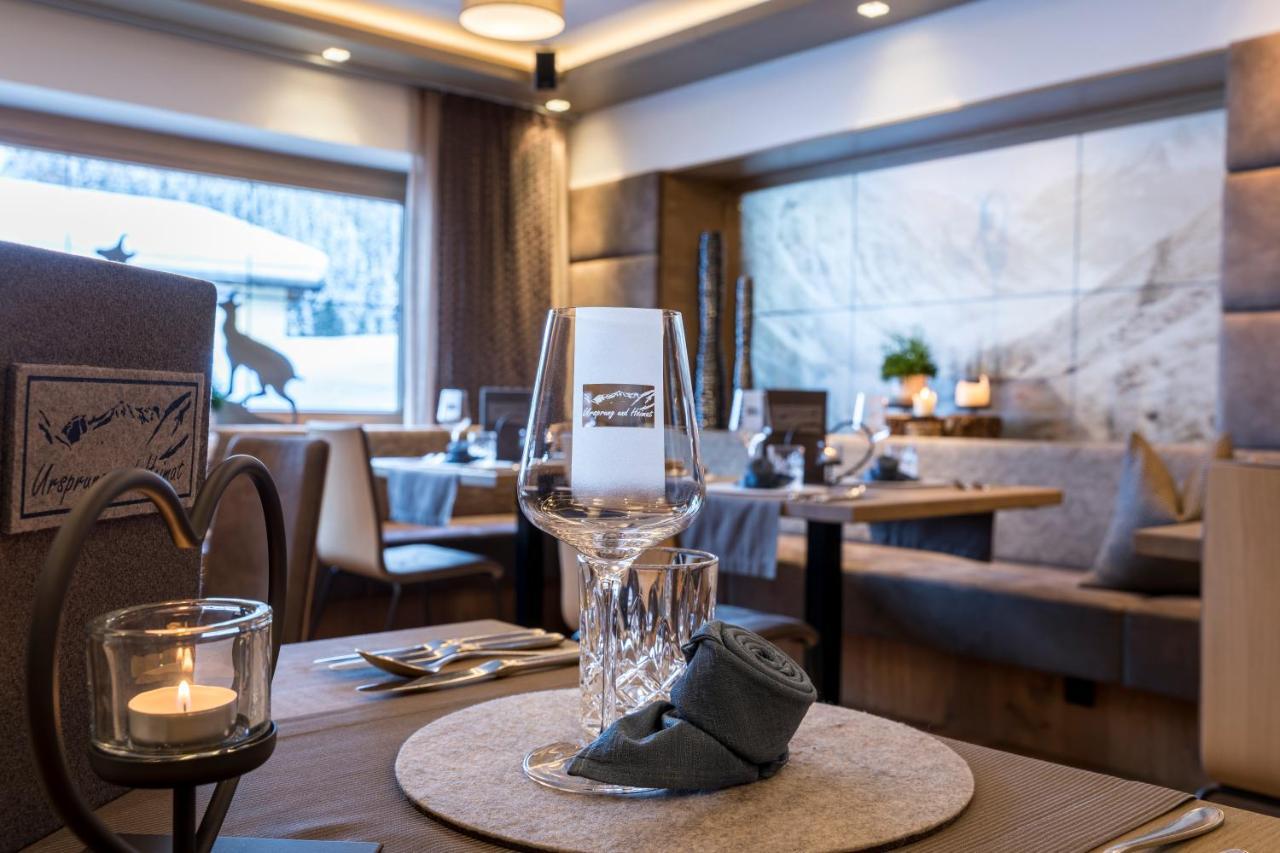 Hotel Sonnblick Sankt Leonhard im Pitztal Ngoại thất bức ảnh
