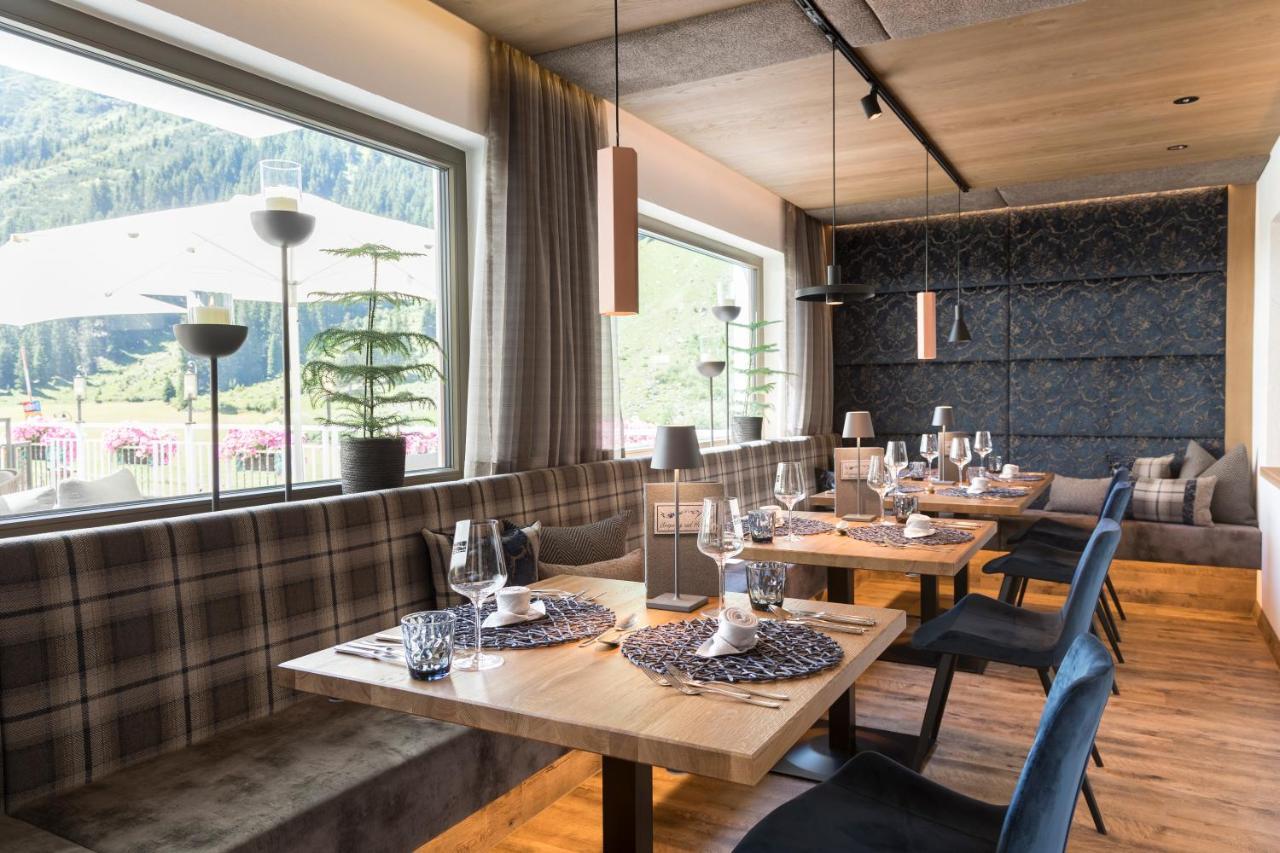 Hotel Sonnblick Sankt Leonhard im Pitztal Ngoại thất bức ảnh