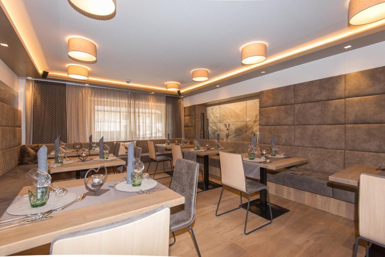 Hotel Sonnblick Sankt Leonhard im Pitztal Ngoại thất bức ảnh